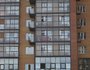 «Здесь активно ведется строительство новостроек, офисных и торговых центров, которые, тем не менее, соседствуют с ветхими, но не лишенными привлекательности, деревянными зданиями».