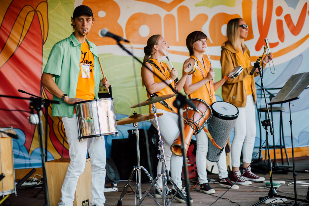 «Jam-бей».