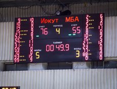 Максимальное преимущество хозяев достигло 24 очков, но всё же до финальной сирены «МБА» сумело чуть отыграться. 76:58 — первая победа «Иркута» в чемпионате.