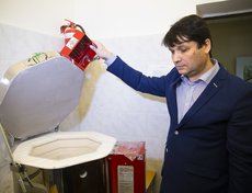 Директор детской художественной школы № 1 Вячеслав Глинский