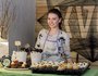 Владелица ресторана «Бумажный журавлик» угощала гостей кейк-попсами, капкейками, шоколадным печеньем. Особенно запомнились капкейки, украшенные крохотными бумажными журавликами