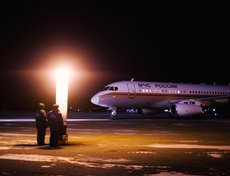 Глава Министерства по чрезвычайным ситуациям РФ Владимир Пучков прибыл в Иркутск вечером 1 февраля.