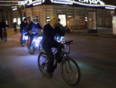 Колонна велосипедистов проехала по центральным улицам города