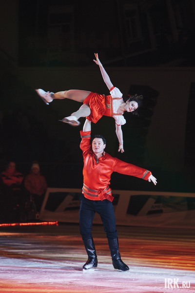 Мария Петрова и Алексей Тихонов