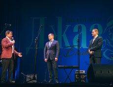 Дмитрий Бердников на гала-концерте для участников конкурса.