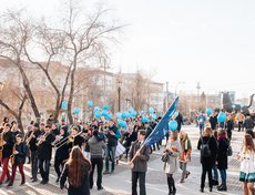 Фестиваль открылся праздничным шествием по 130-му кварталу.