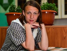 Анна, 25 лет. Преступление, связанное с незаконным оборотом наркотиков, срок 8 лет 1 месяц, отбыла 4 месяца.