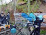 Также во дворе создавали музыку и граффити.