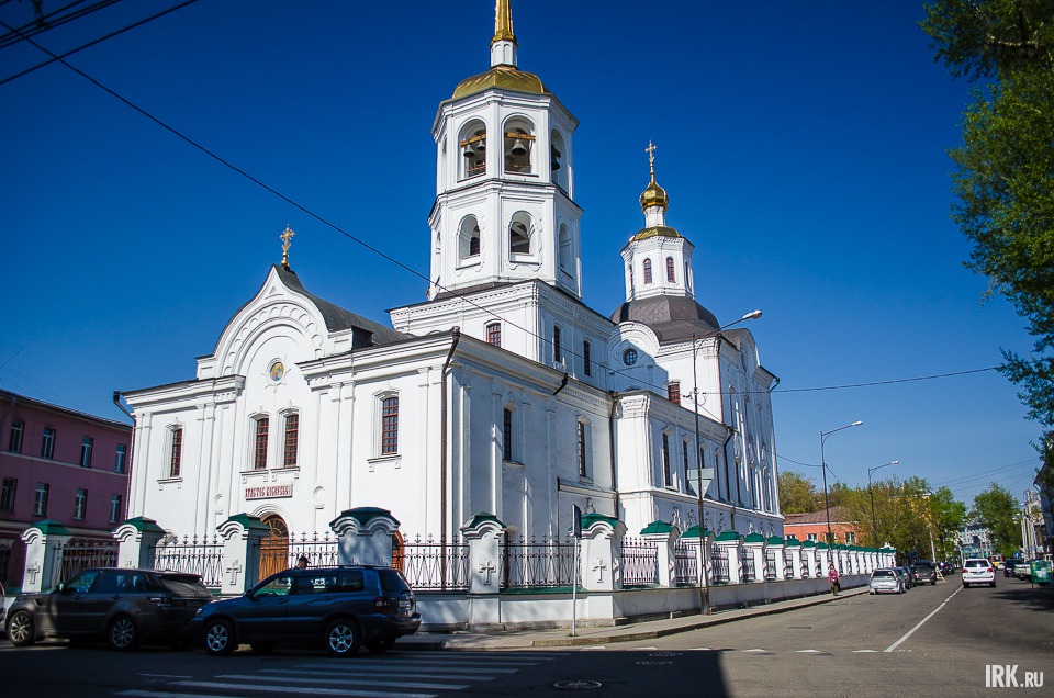 Первая деревянная Харлампиевская церковь была построена в 1739 году. Строительство каменного храма продолжалось с 1777 по 1790 год.
