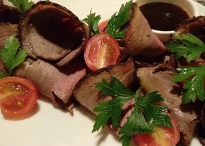 Лиза Сиропова поужинала в итальянском кафе.
