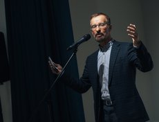 Виктор Бронштейн, основатель галереи