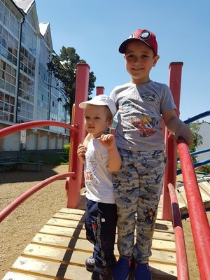 Два брата-акробата