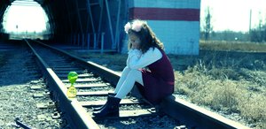 У людей уже не хватает времени что-либо узнавать. Они покупают вещи готовыми в магазинах