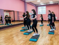 Также прошла открытая тренировка по фитнес-аэробике в дисциплинах «Хип-хоп» и «Степ-аэробика».