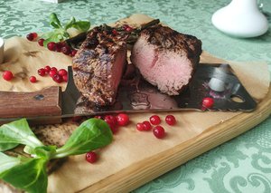 Предъявителю карты скидка 10% на блюдо из Гида.