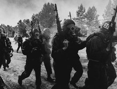 В завершении марш-броска каждый из добравшихся 11 бойцов произвел выстрел, показав,  что оружие осталось в боевом состоянии.