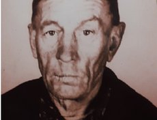 Бриль Виктор Никитович (1925-1991). В 1943 г. призван на фронт. Подвозил снаряды на лошадях в разные части. Прошел всю войну. Награжден орденами и медалями. Фото Натальи Поздняковой
