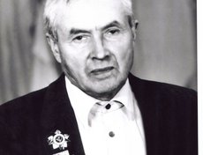 Ковалев Федор Алексеевич (01.01.1920 - 04.05.1993). Уроженец Буда-Кошелевского района Гомельской области республики Белоруссия. В годы войны был участником партизанского движения, которое охватило всю  территорию Белоруссии.