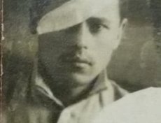 Юрий Гаврилович Привалов (1921-2005). Гв. ст. серж. 64-й Черновицко-Берлинской гв. танк. бр. Воевал на Воронежском, 1-м Укр. фр. ком. башни Т-34. Ранен в голову, далее служил механиком по обслуживанию техники. Дошел до Берлина. «За отвагу», орденом Красно