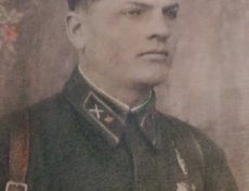 Хорошевский Борис Федотович, 1912 г.р. В ВОВ с 1942 по 1945 гг. Начальник разведки 1-го дивизиона 100 Гв. артиллерийского полка. Участвовал в боях на Ю-З направлении Сталинградского фронта. Два ордена «Красная Звезда», медали «За Отвагу».