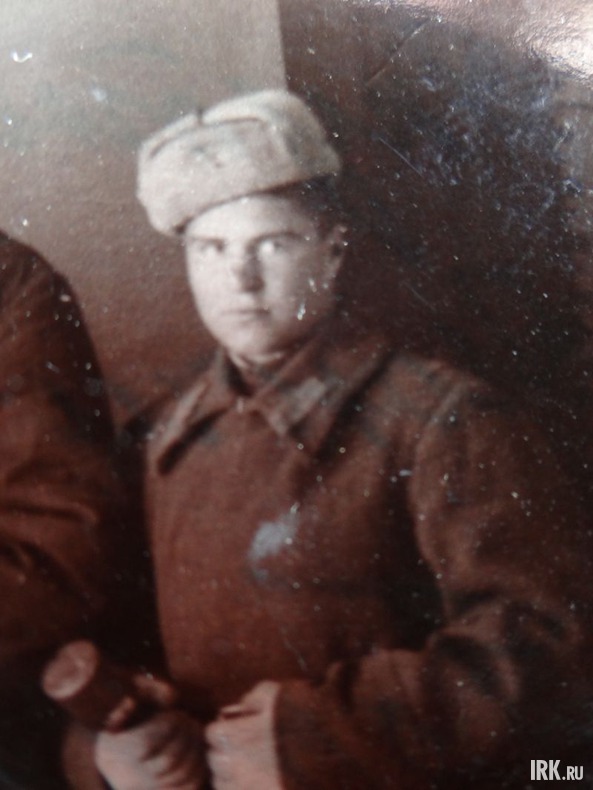 Швидко Моисей Филимонович (1924-2006). Призван на войну в 18 лет. Воевал в Маньчжурии, участник Японской войны, прошагал с противотанковым ружьем до окончания войны. До 1947 служил в Находке. Награжден 2 медалями и орденом Отечественной войны.