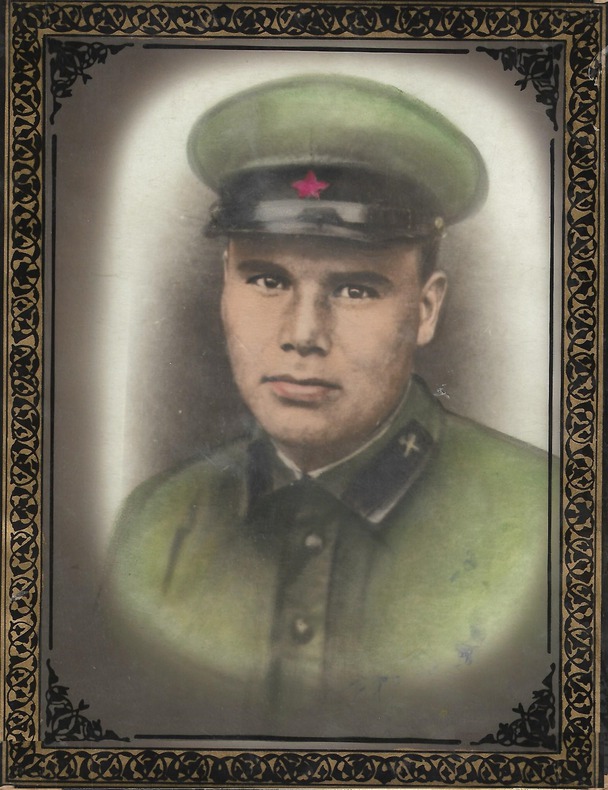 Зуев Иван Петрович 02.08.1912 — 12.02.1970 старший лейтенант. Начальник химической службы 108 минометного полка 1 танкового корпуса 11 гв. А. На западном Брянском и 1-м Прибалтийском фронтах участвовал с сентября 1941 года.