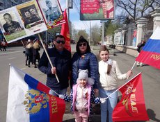 2018 год: в параде Победы иркутяне участвуют семьями.