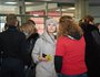 На входе у гостей проверяли температуру