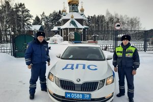 В Куйтуне сотрудники ДПС помогли жителям справиться с пожаром