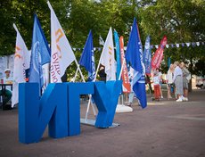 На площади развернулись интерактивные площадки от иркутских вузов.