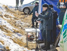 Во время учений сотрудник МЧС рассказывал, что именно происходит.