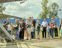 У самолётов целый день выстраивались очереди из желающих попасть внутрь.