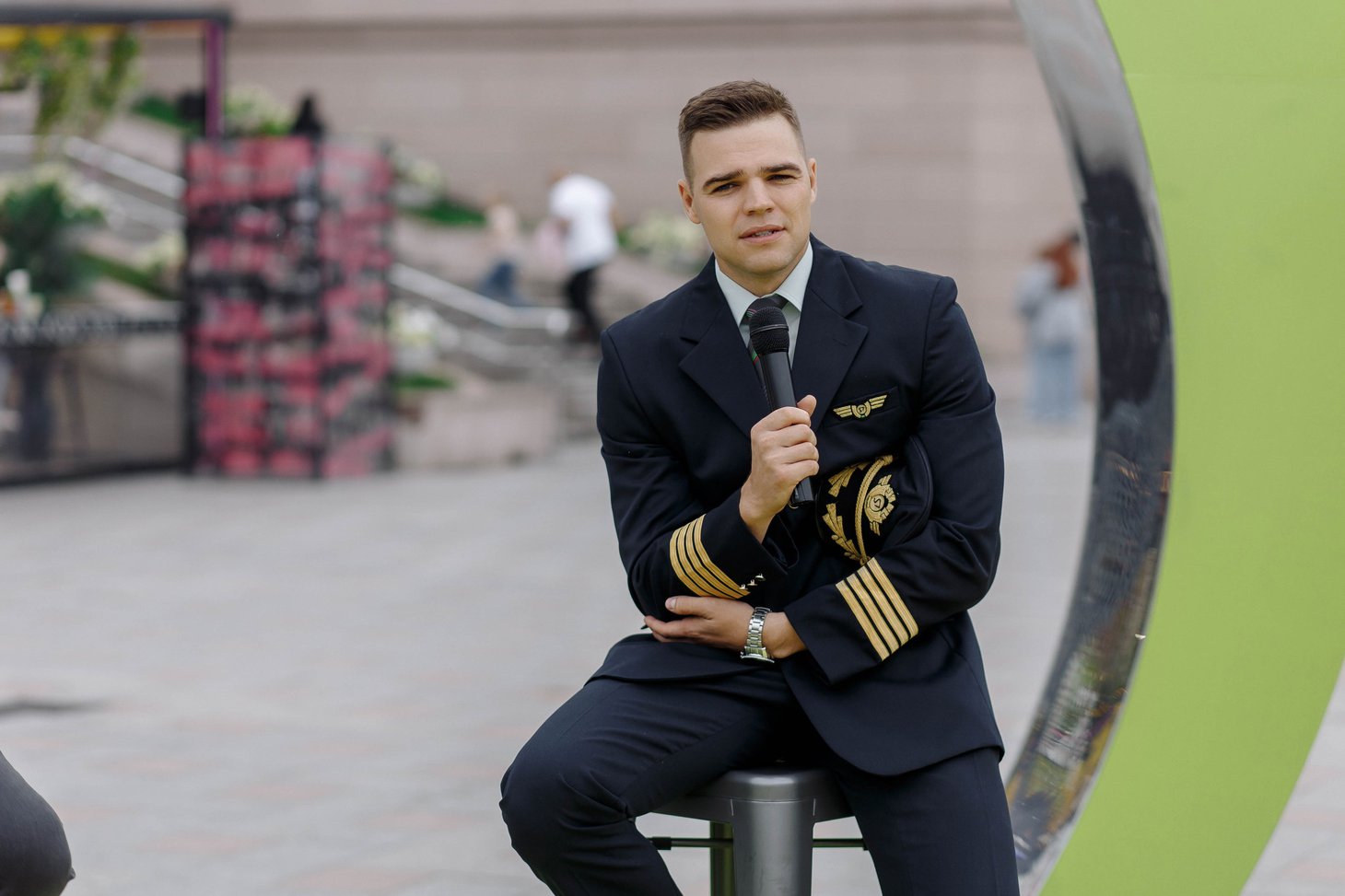 Денис Драч, пилот S7 Airlines Денис Драч, пилот S7 Airlines