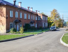 Ленинский округ. Иркутск-2, ул. Просвещения, 23, 25