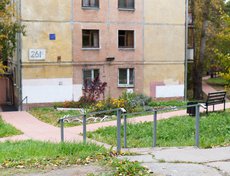 Свердловский округ. Двор по адресу: ул. Лермонтова, 261 Б