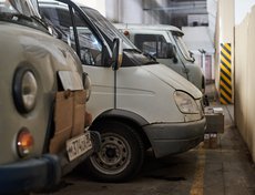 Машины для своих на СВО начали передавать в Народный фронт летом этого года.