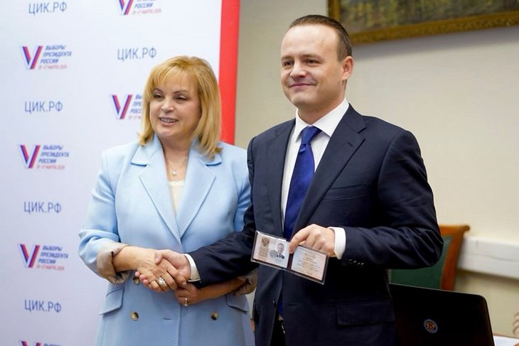Элла Памфилова и Владислав Даванков. Фото из телеграм-канала Владислава Даванкова Элла Памфилова и Владислав Даванков. Фото из телеграм-канала Владислава Даванкова