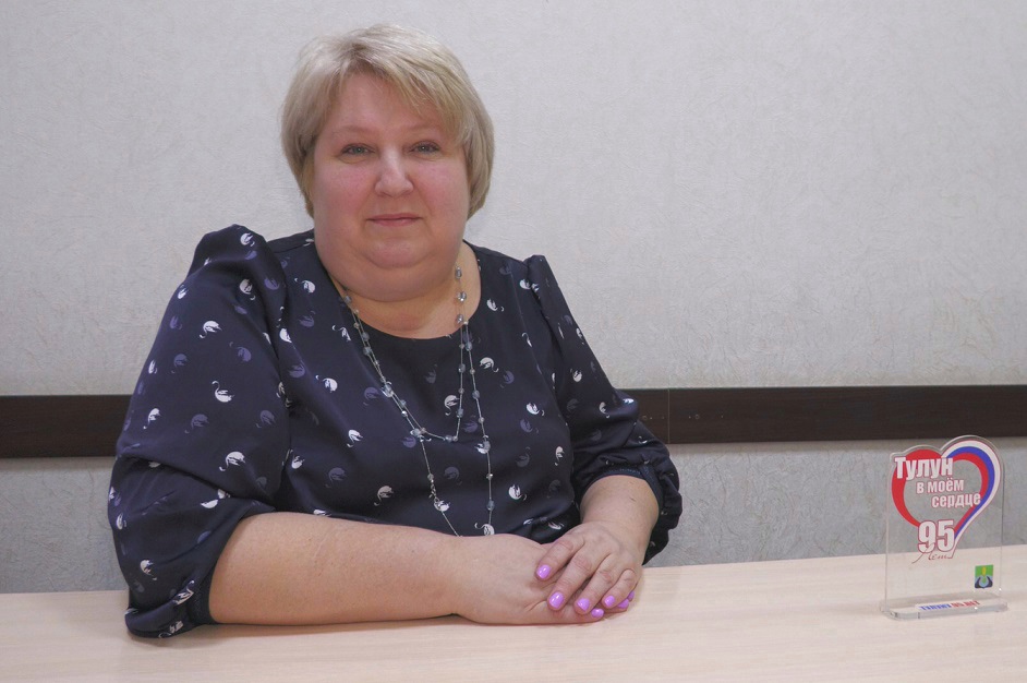 Надежда Фролёнок — директор школы №6 Тулуна Надежда Фролёнок — директор школы №6 Тулуна