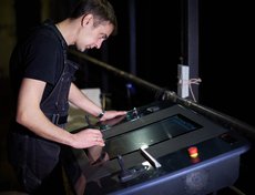 То, что раньше делалось вручную, теперь программируется через пульт.