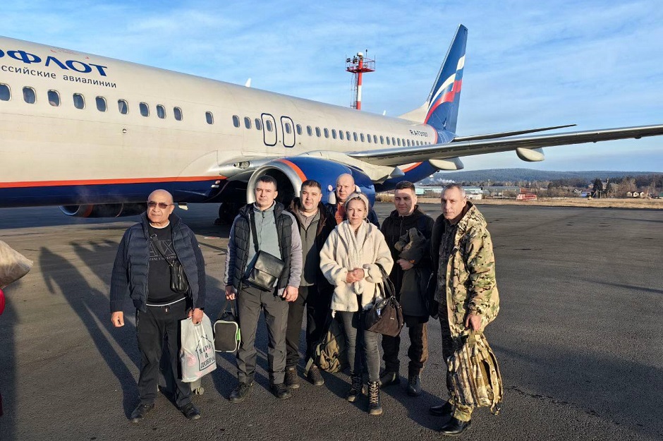 Любовь Аксенова с командой Усть-Кутского района в пути на СВО Любовь Аксенова с командой Усть-Кутского района в пути на СВО