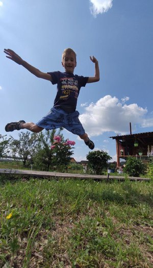 Когда сказали можно грядки не полоть 😃