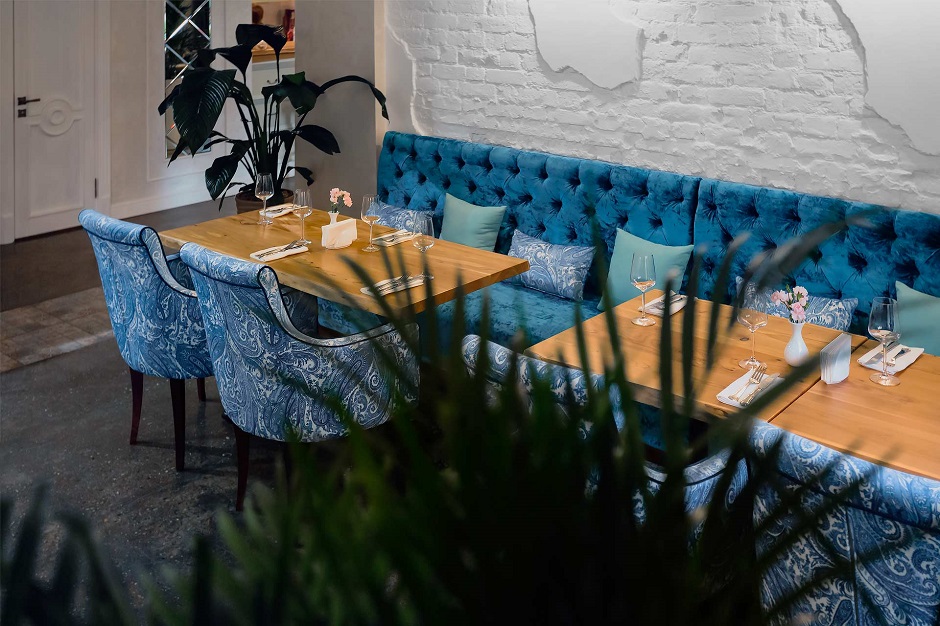 Интерьер. Фото с сайта https://nemchinovrest.ru/