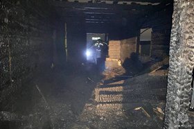 Сгоревший дом. Фото пресс-службы ГУ МЧС России по Иркутской области