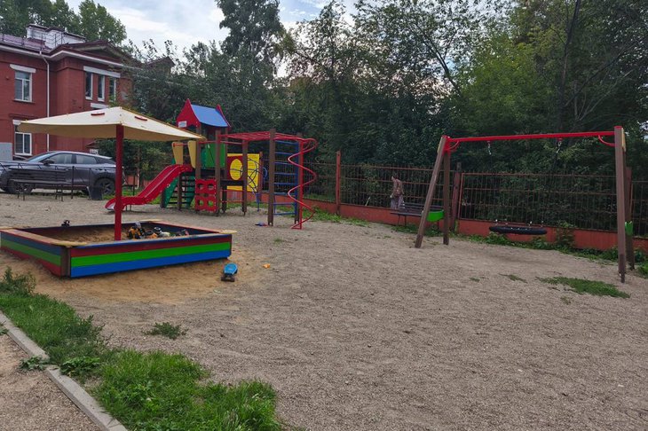 Детская площадка. Фото пресс-службы администрации Иркутска