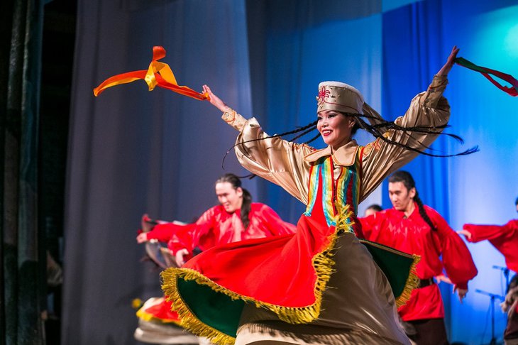 Ансамбль. Фото: Максим Лавринов с сайта правительства Иркутской области