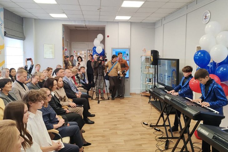 Открытие модельной библиотеки. Фото пресс-службы думы Иркутска