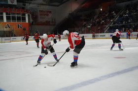 Хоккеисты. Фото пресс-службы правительства региона