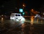 Холодной водой затопило перекрёсток улиц Дзержинского и Декабрьских Событий.