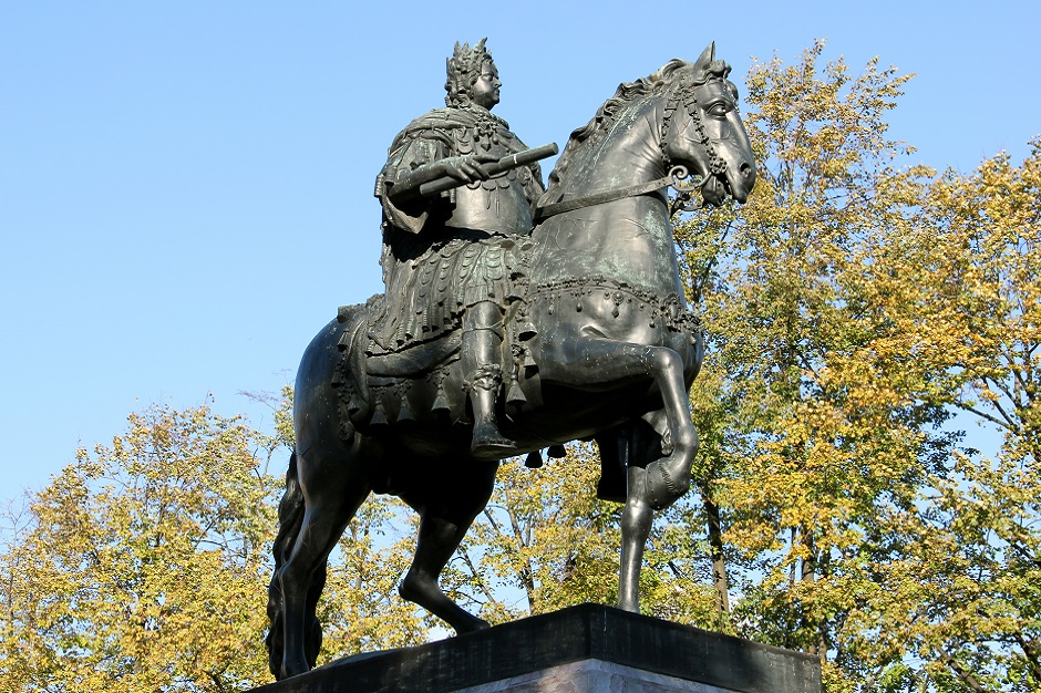 Петр Первый на коне. Фото с сайта commons.wikimedia.org пользователя Сергея Цыганова