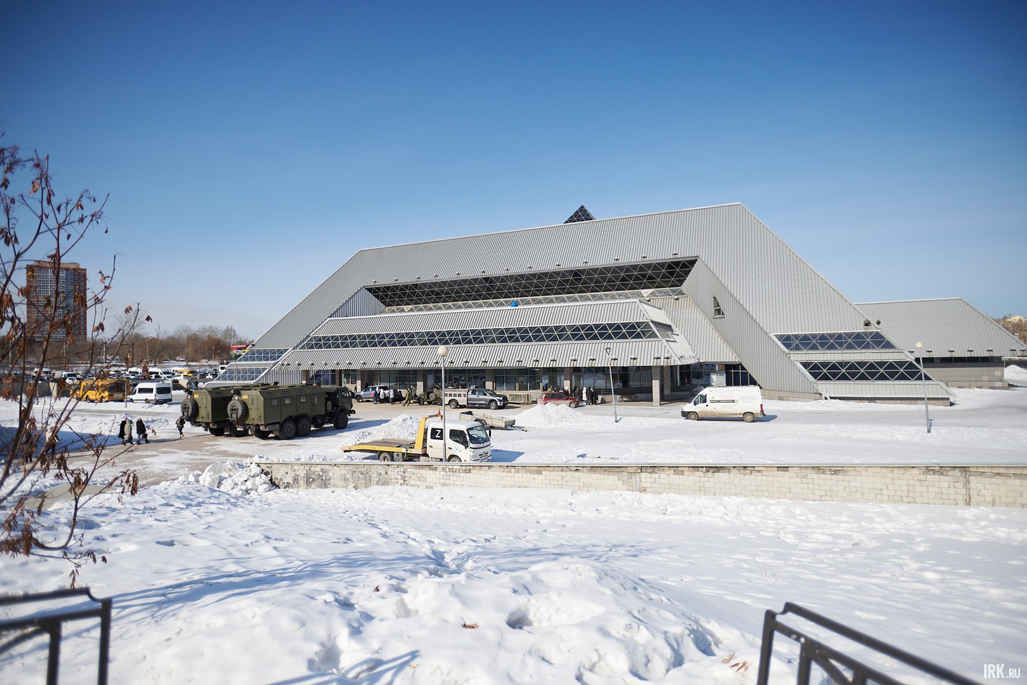1 марта 2026 года в ледовом дворце «Айсберг» прошёл форум волонтёров и добровольцев «СВОих не бросаем!».